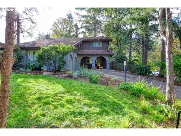 Eugene, OR 97405,320 DELLWOOD DR