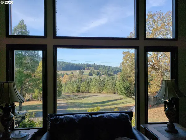 Lowell, OR 97452,40535 JASPER LOWELL RD