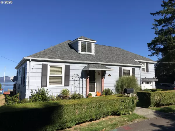 Astoria, OR 97103,404 Floral ST