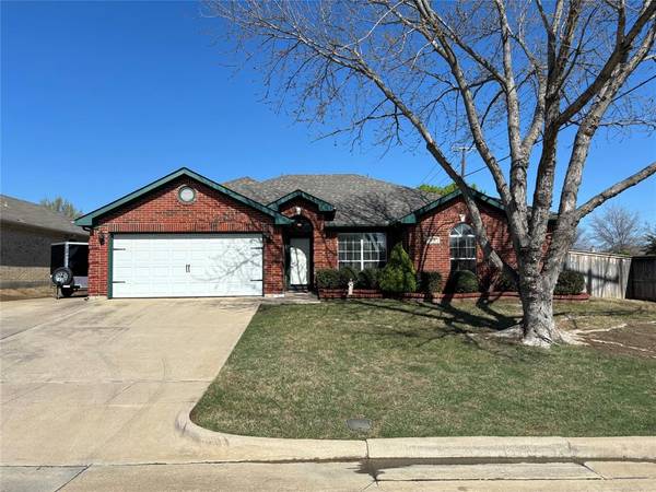 1719 Windcastle Drive, Mansfield, TX 76063