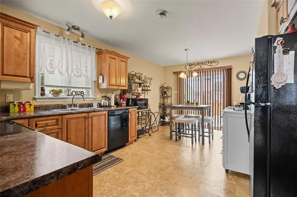 Paradise, NL A1L0R8,34 Magee Drive