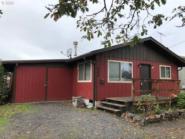 385 N 7TH ST, St Helens, OR 97051