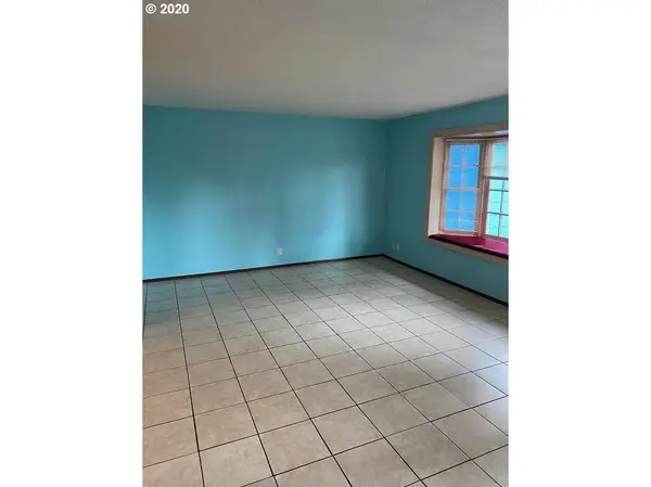 Springfield, OR 97477,2582 20TH ST