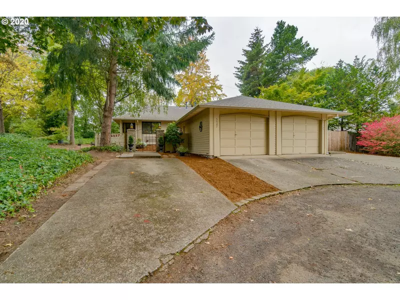 5525 SW VILLAGE PL, Beaverton, OR 97007