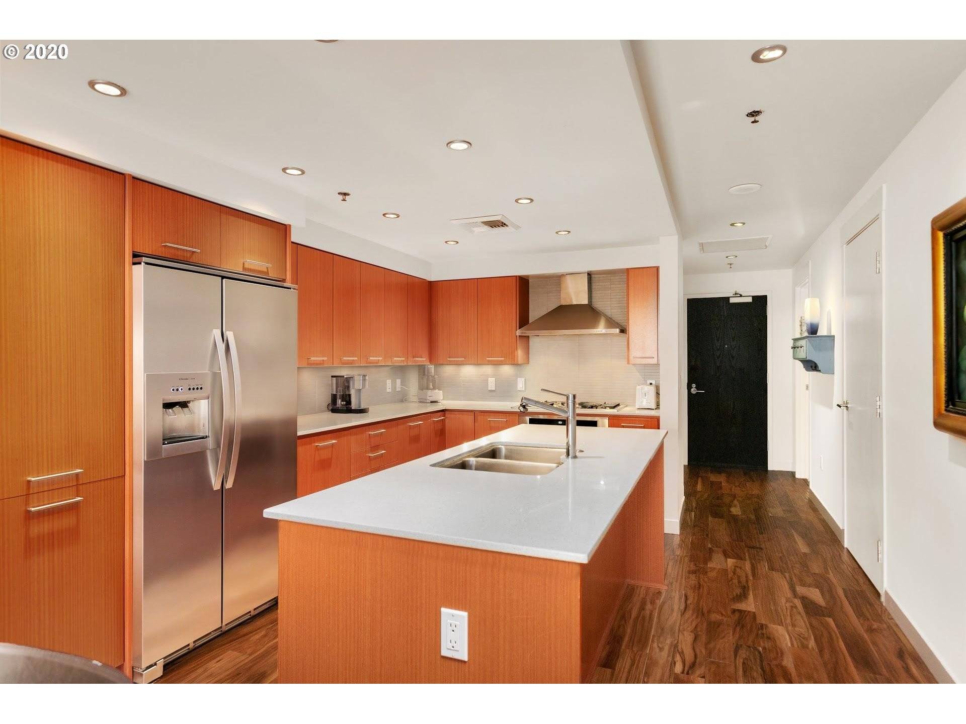 Portland, OR 97209,1310 NW NAITO PKWY #103A