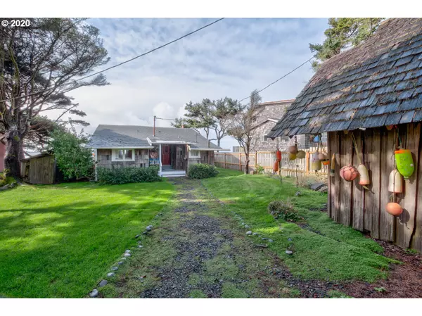 Cannon Beach, OR 97110,3672 Pacific ST