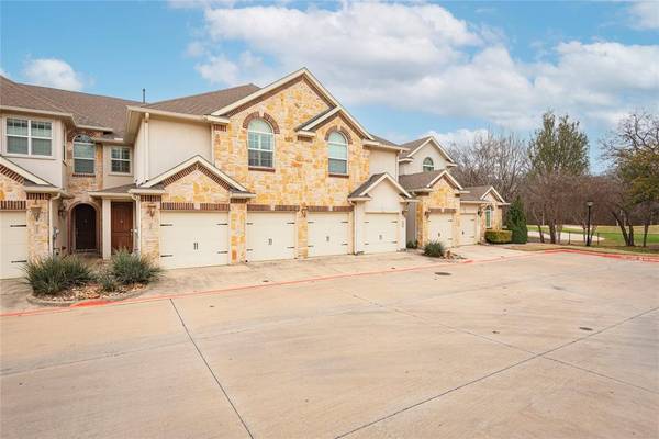 2607 Eagle Drive, Grapevine, TX 76051