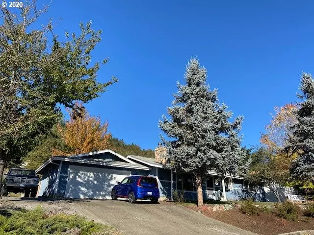 1837 RUBY CT, Sutherlin, OR 97479