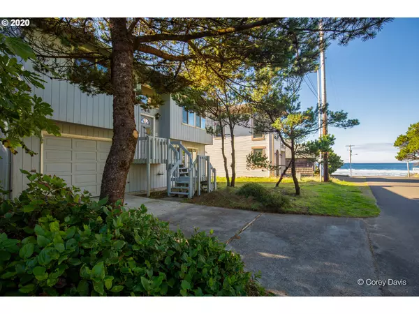 44 NORTH AVE, Manzanita, OR 97130