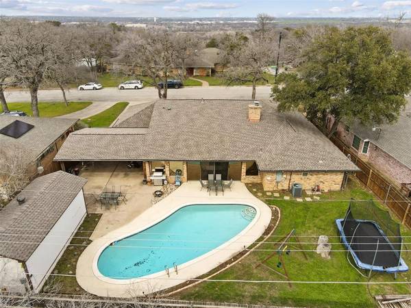 4908 Sugar Lake Road, Fort Worth, TX 76103