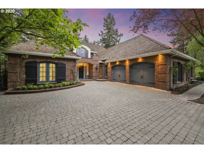 961 TERRACE DR, Lake Oswego, OR 97034