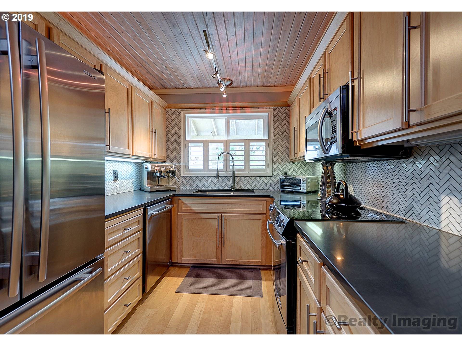 Portland, OR 97217,407 N HAYDEN BAY DR