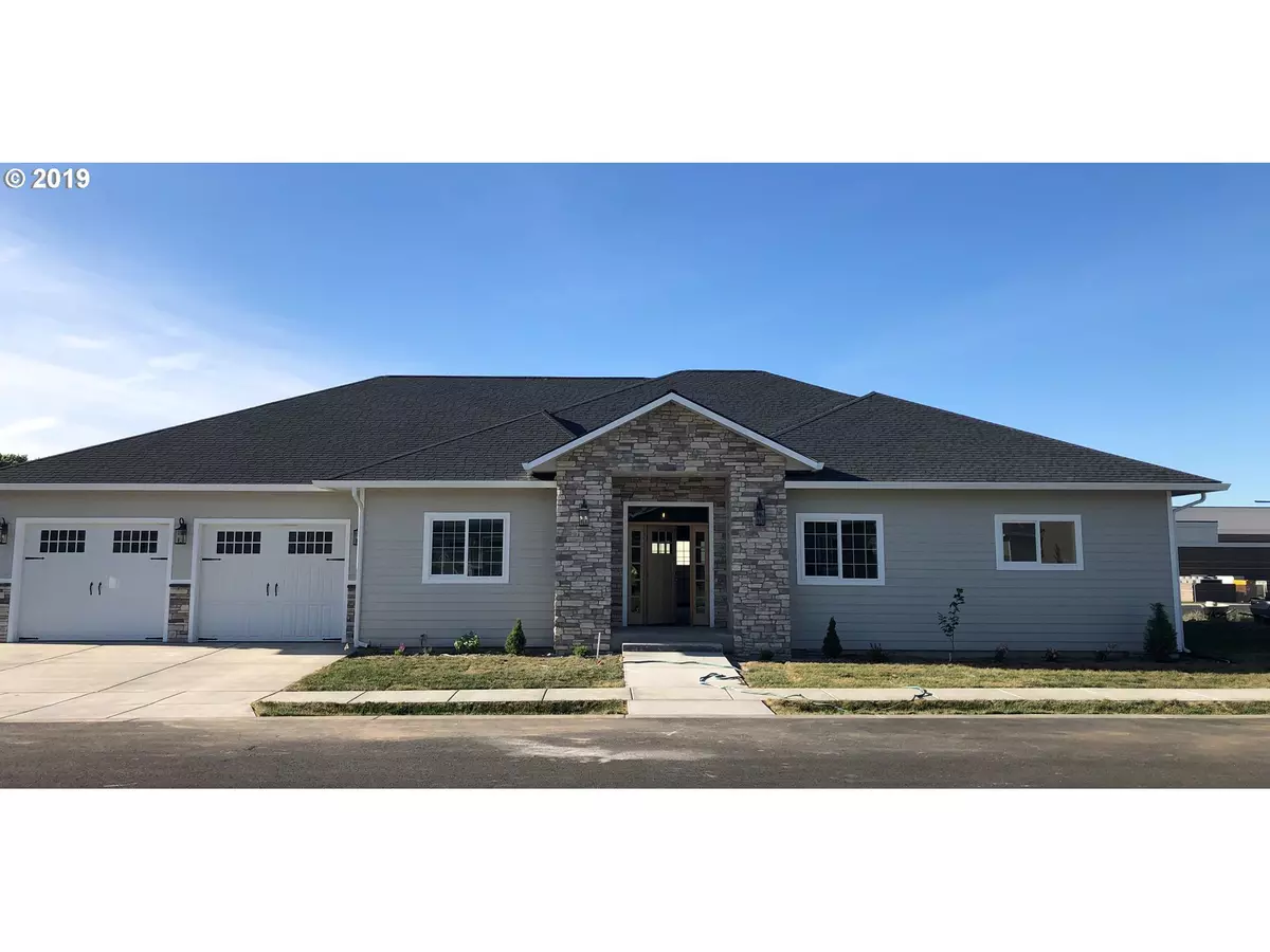 Hermiston, OR 97838,884 SW ANGUS CT