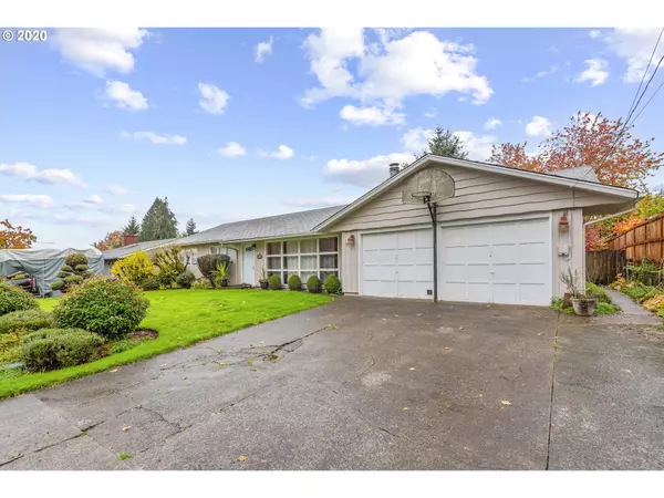 311 BARR DR, Kelso, WA 98626