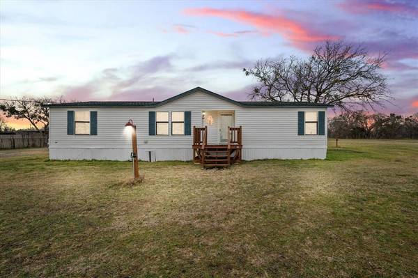 2033 Highridge Lane, Midlothian, TX 76065