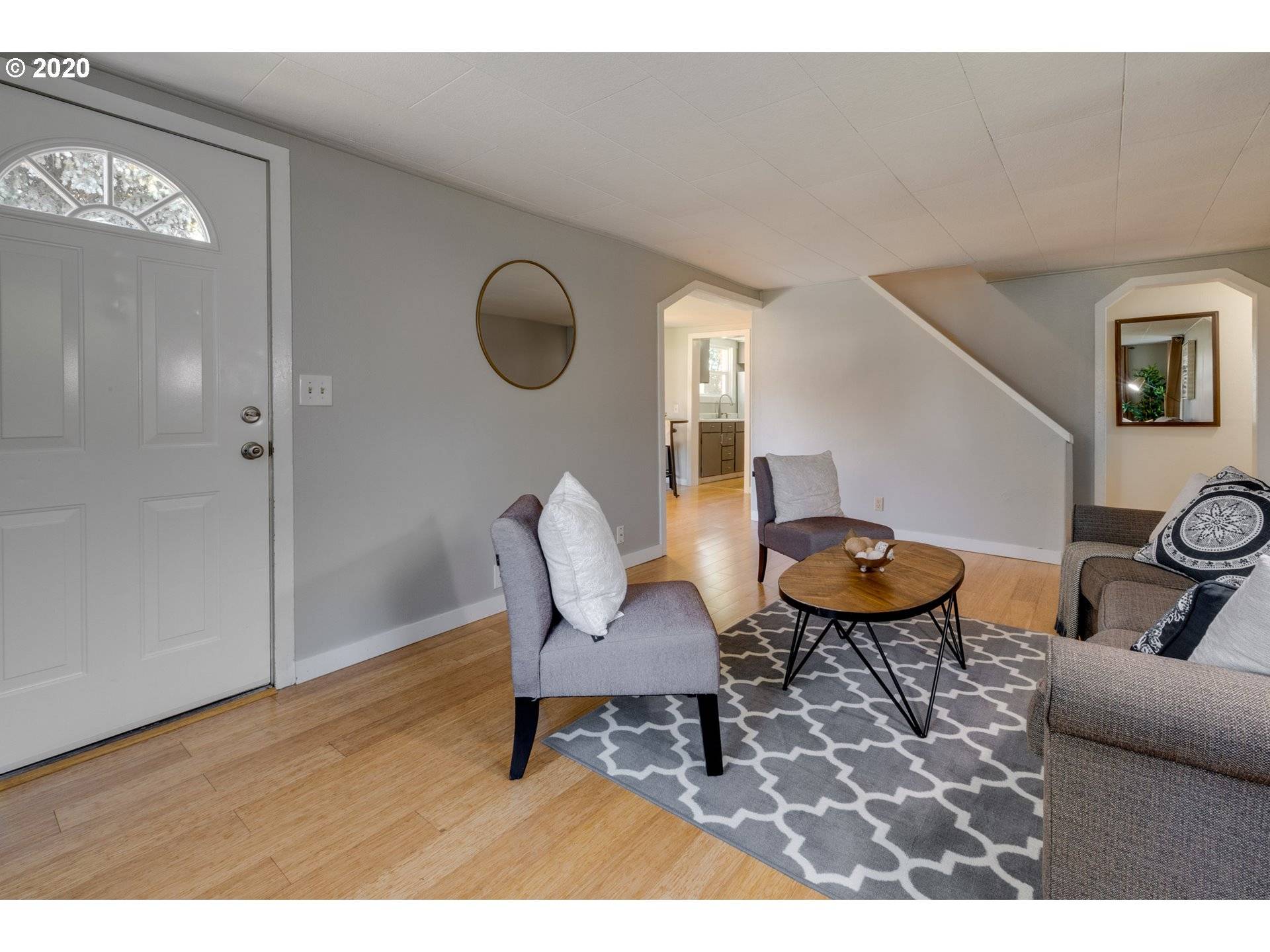 Hillsboro, OR 97124,930 NE SUNRISE LN