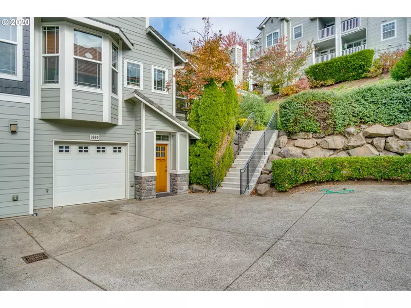 3680 SUMMERLINN DR, West Linn, OR 97068