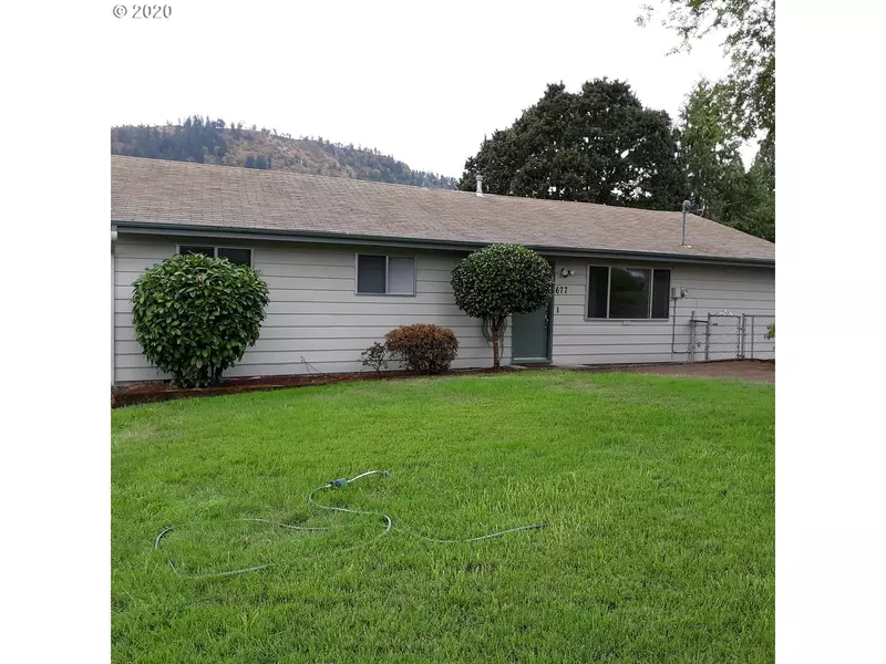 677 SE THOMPSON AVE, Winston, OR 97496