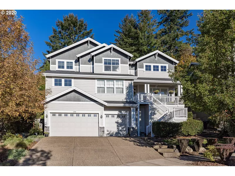 2255 CRESTVIEW DR, West Linn, OR 97068