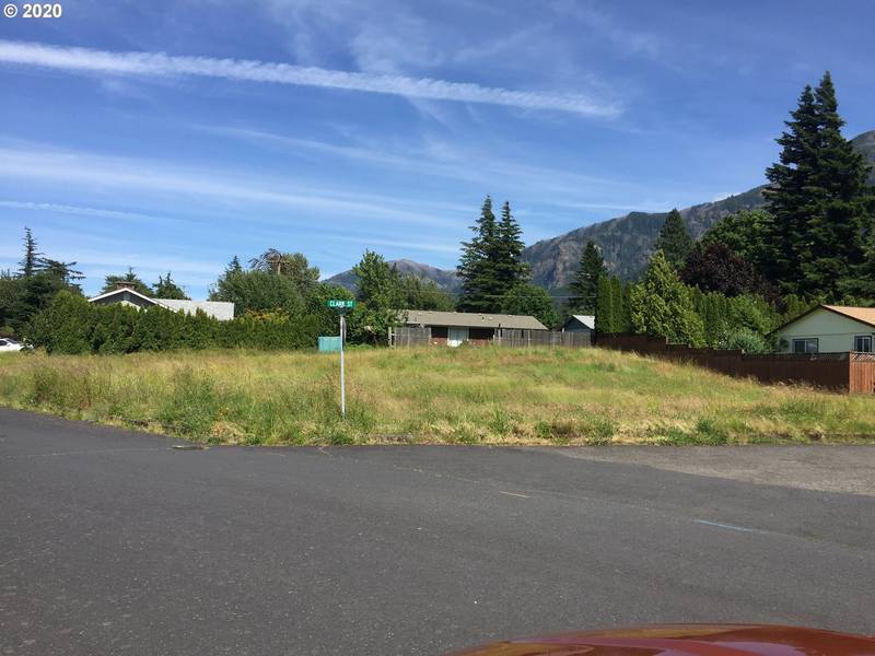 Lot1 BL3 Riverview, Cascade Locks, OR 97014