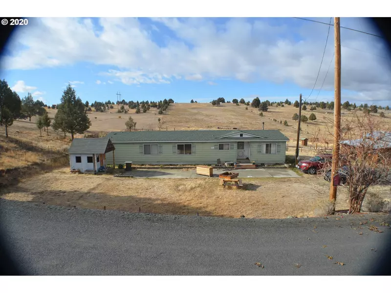 27086 RIDGE RD, John Day, OR 97845