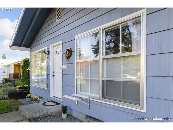 Portland, OR 97206,6920 SE KNIGHT ST