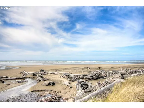 South Beach, OR 97366,124 SW Cupola DR