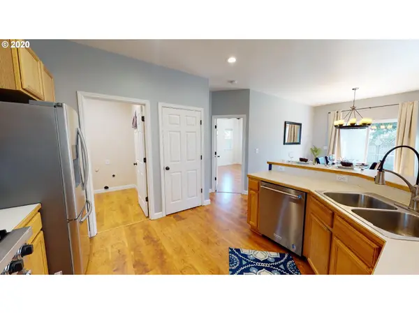 5990 MONDAVI LN, Eugene, OR 97402