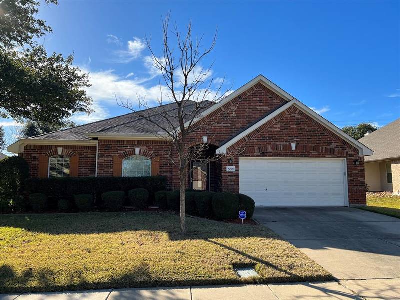 1006 Fieldstone Drive, Cedar Hill, TX 75104