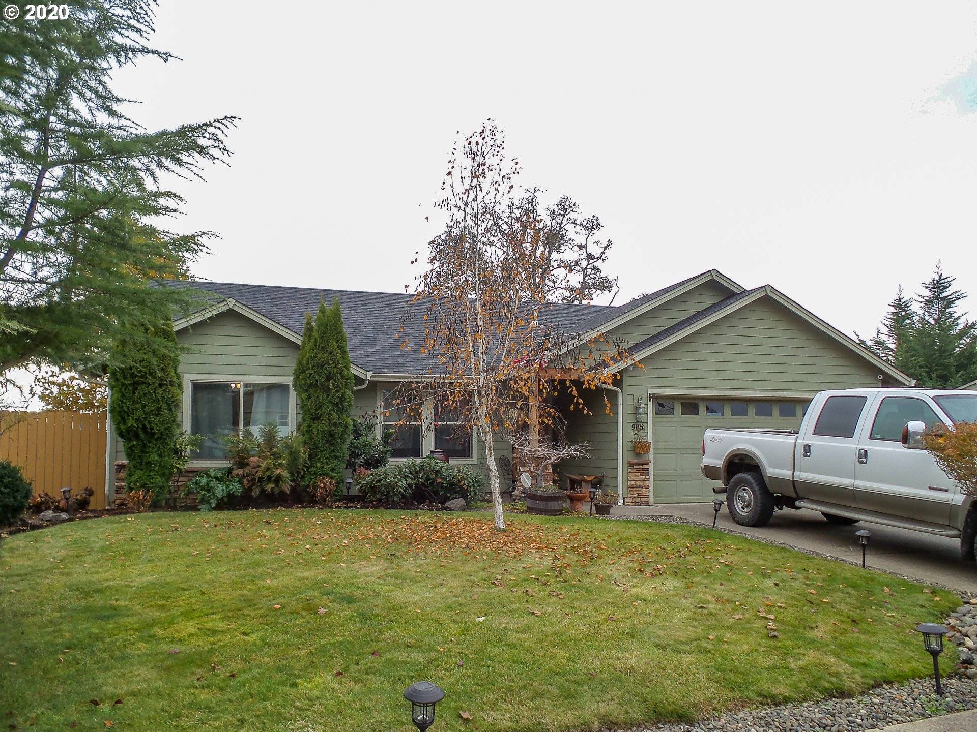 Sutherlin, OR 97479,905 FOREST HEIGHTS ST