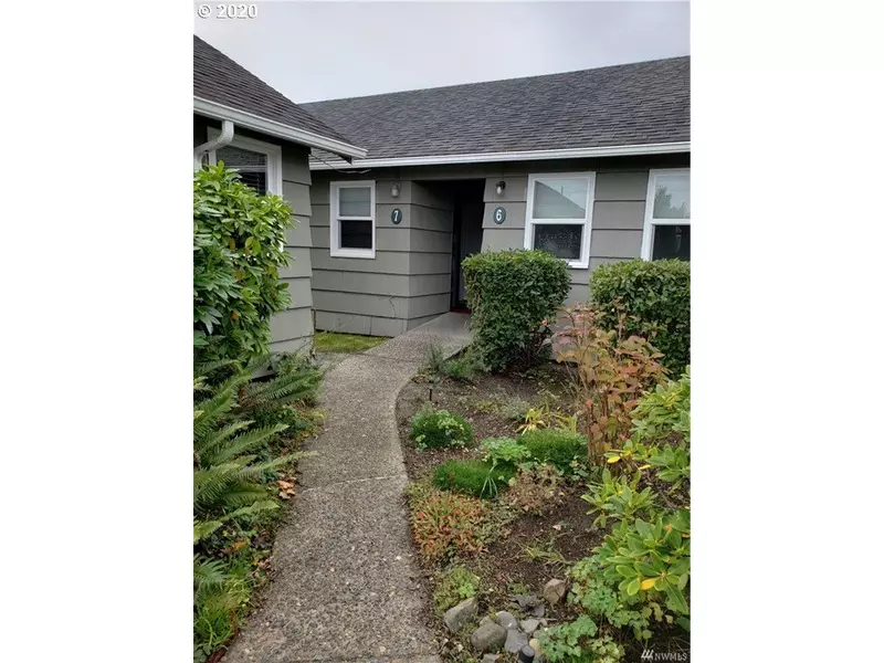 2209 Ocean Beach BLVD #7, Long Beach, WA 98631