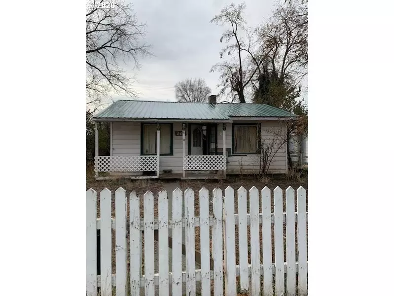 326 W MAIN ST, Goldendale, WA 98620