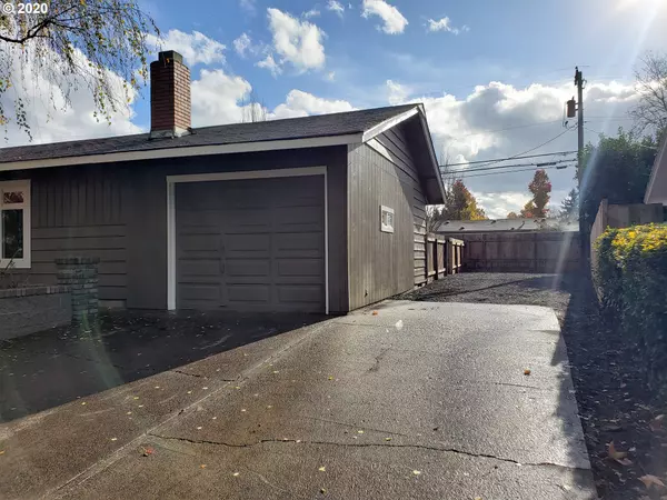 Springfield, OR 97477,1561 SEQUOIA AVE