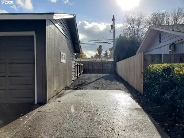 Springfield, OR 97477,1561 SEQUOIA AVE