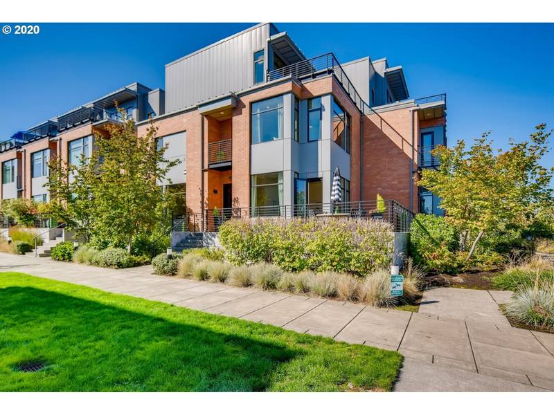 1656 NW RIVERSCAPE ST, Portland, OR 97209