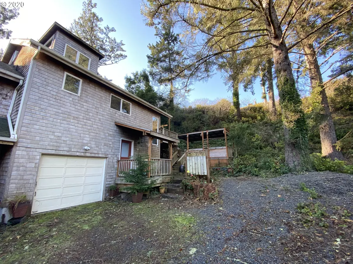 Cannon Beach, OR 97110,598 N Laurel #B