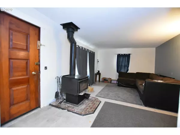 Noti, OR 97461,22607 NOTI LOOP