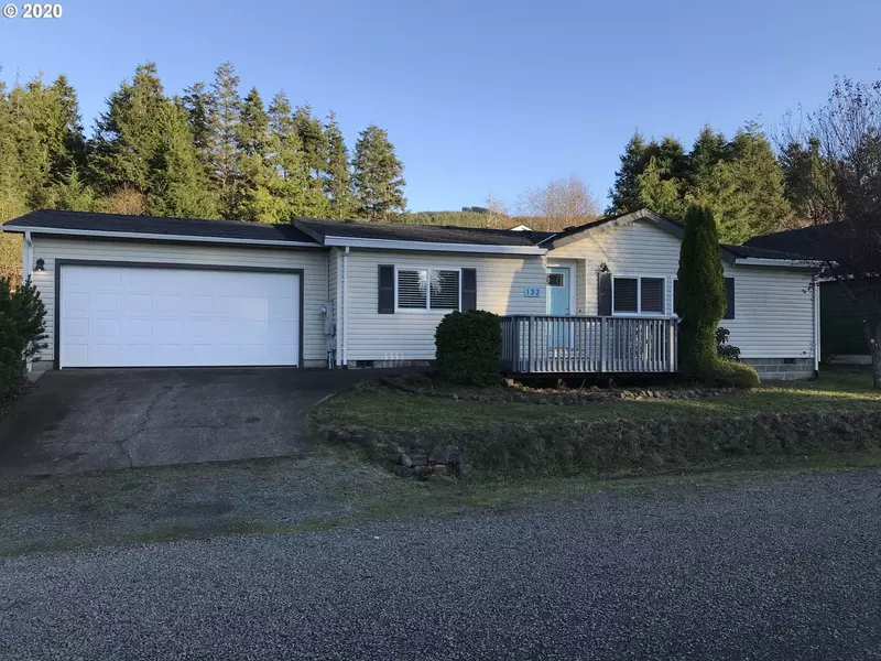 132 S PALISADE ST, Rockaway Beach, OR 97136