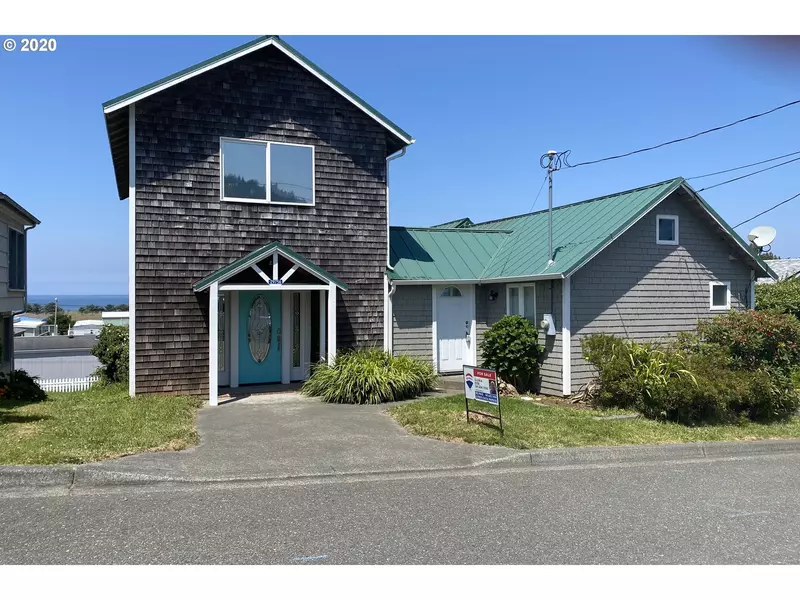 29756 HILLCREST ST, Gold Beach, OR 97444