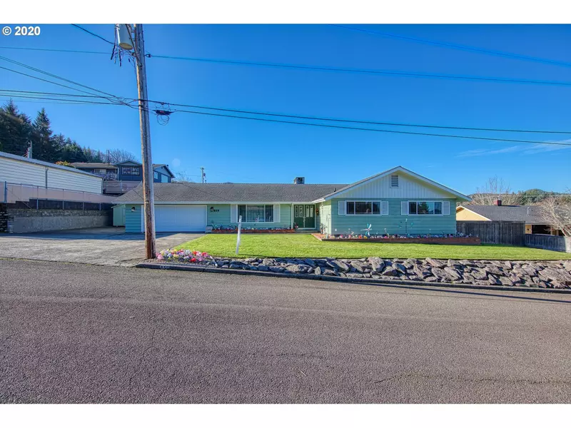 859 VIEW ST, Reedsport, OR 97467