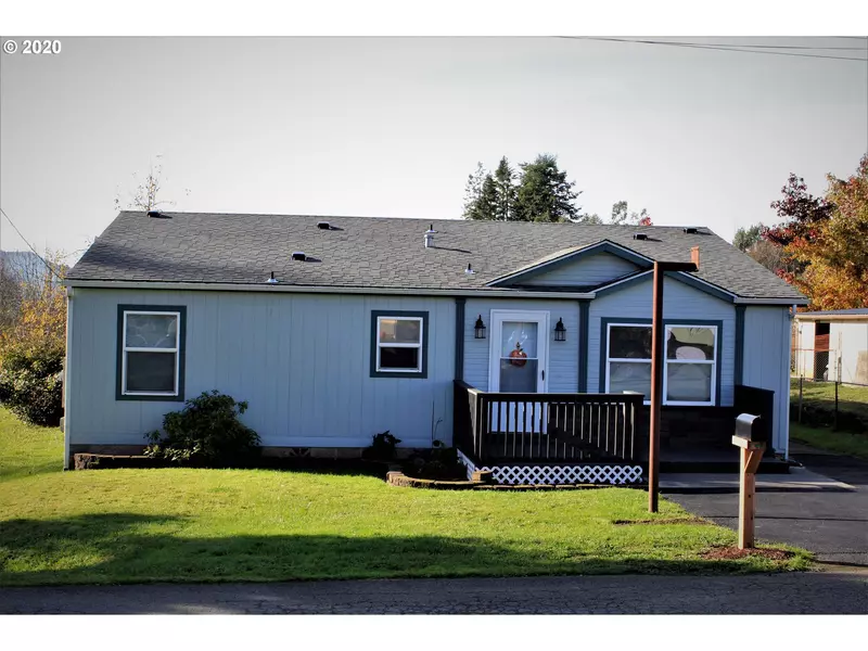 522 23 RD, Myrtle Point, OR 97458