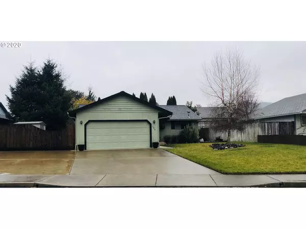 145 SE WILDWOOD WAY, Myrtle Creek, OR 97457