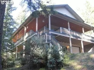 801 STARVEOUT CREEK RD, Azalea, OR 97410