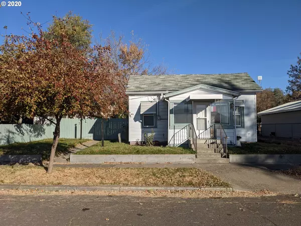 1705 JACKSON AVE, La Grande, OR 97850