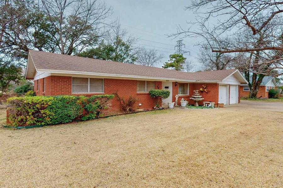 3824 Bendale Road, Benbrook, TX 76116