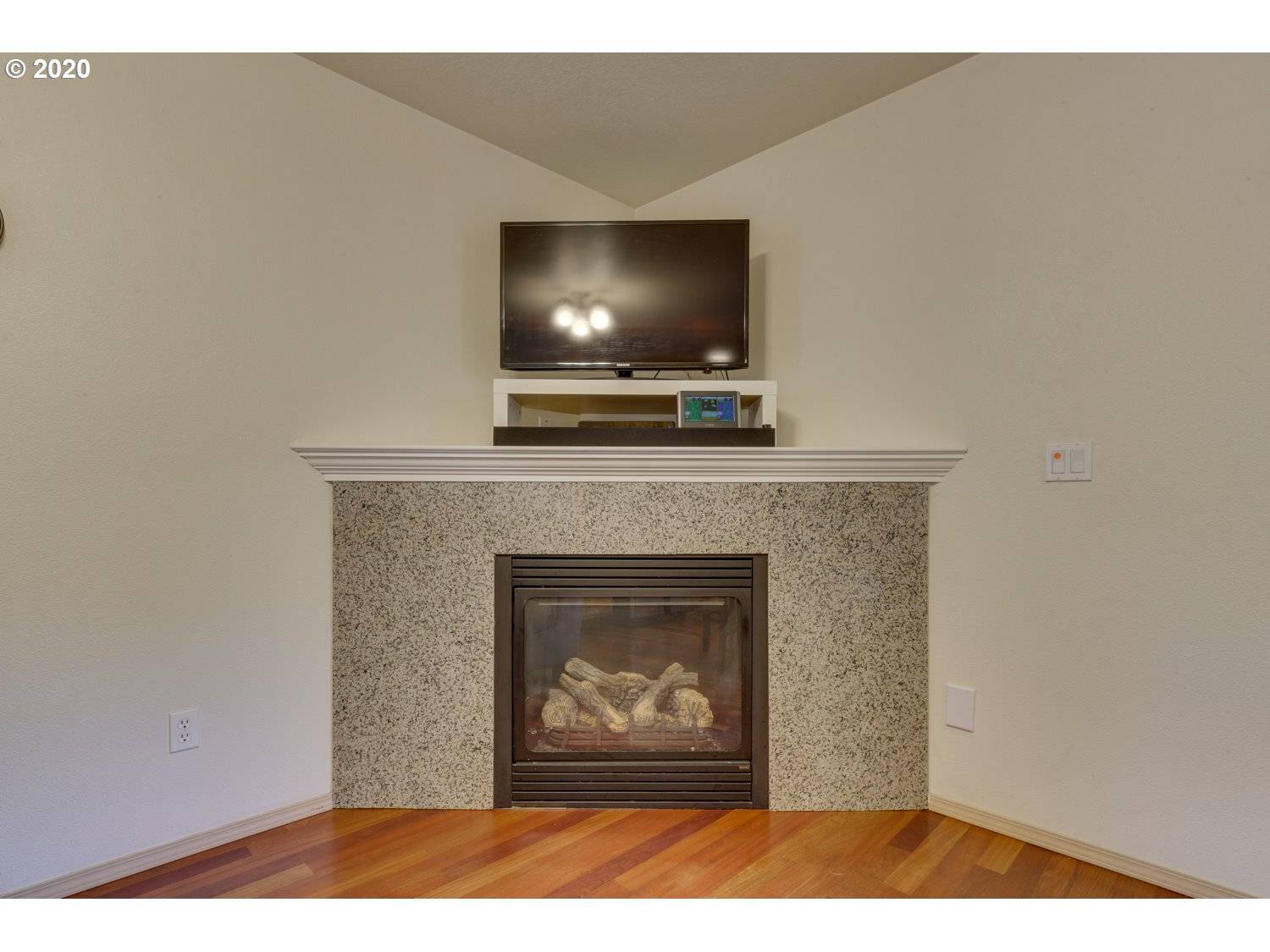 Portland, OR 97216,10716 E BURNSIDE ST