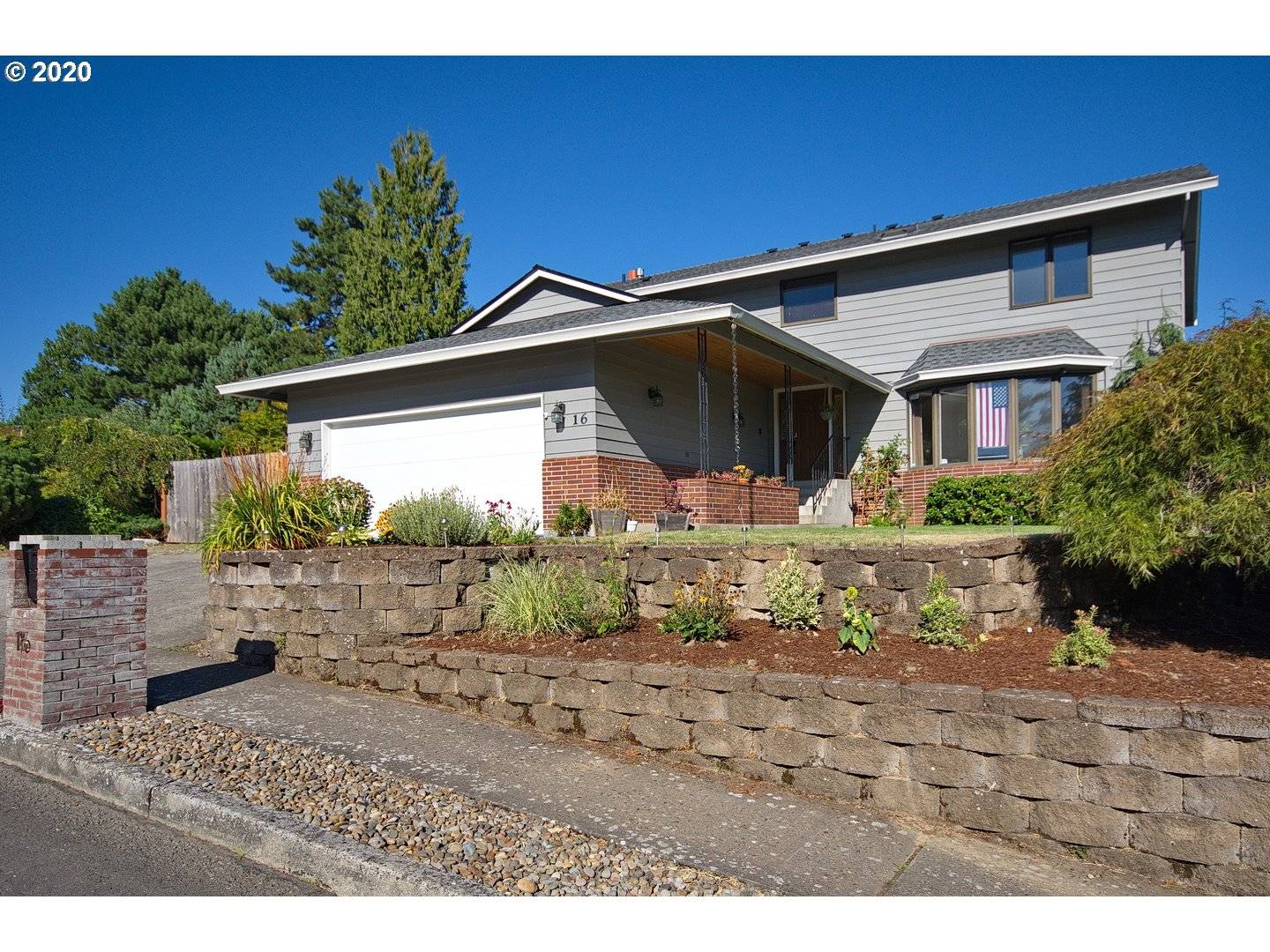 16 NW BELLA VISTA AVE, Gresham, OR 97030