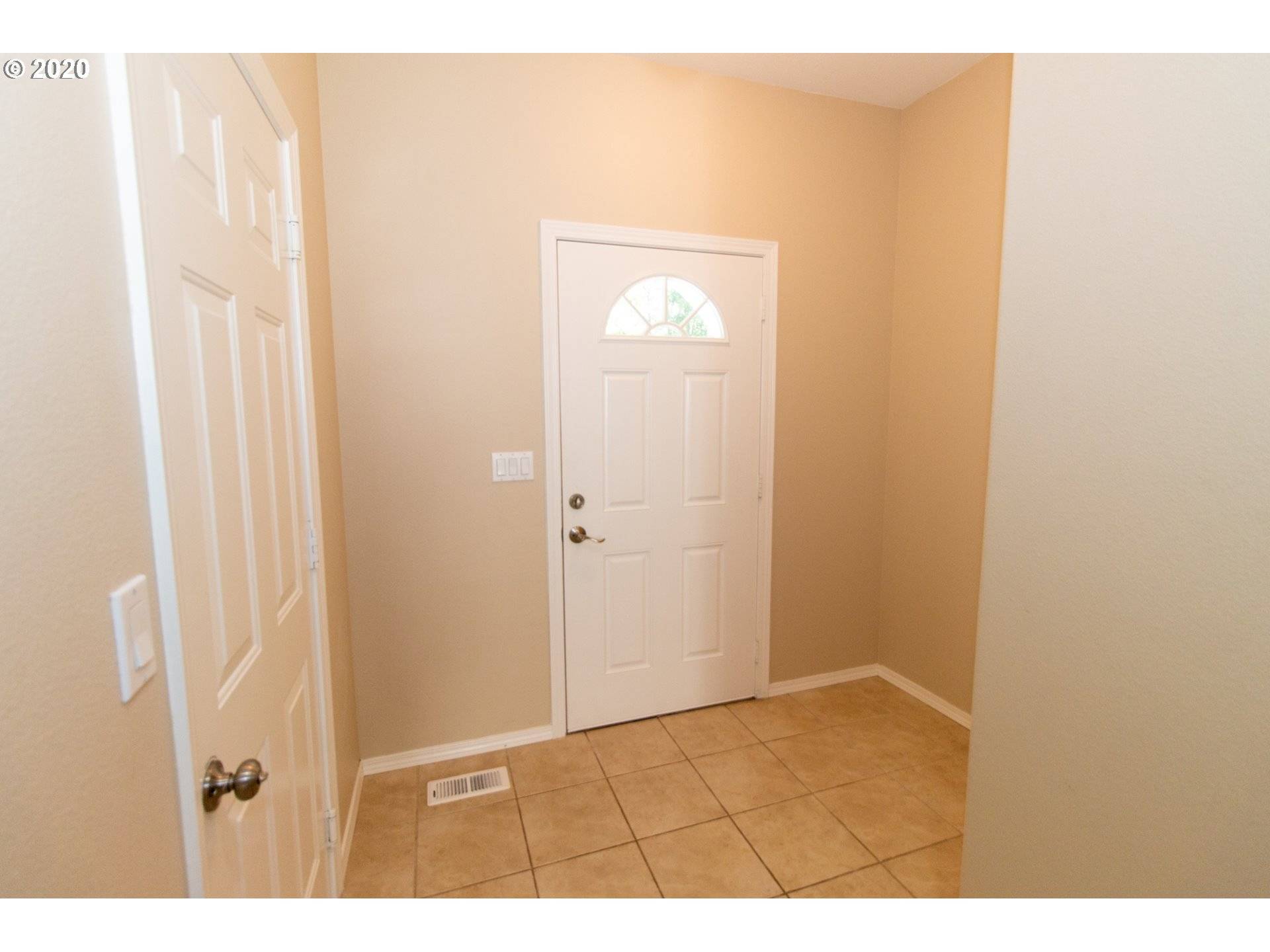 Vancouver, WA 98662,8100 NE 104TH CIR #12