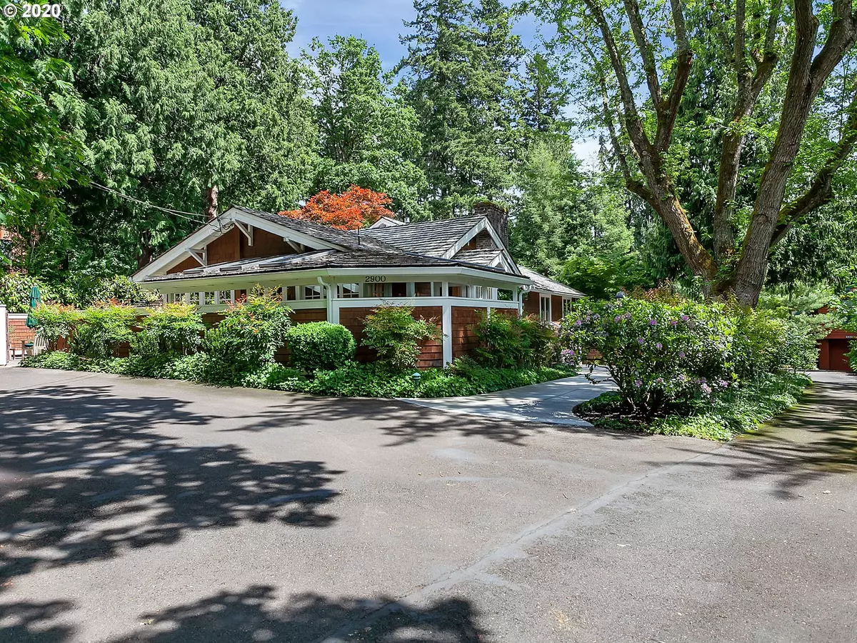 Lake Oswego, OR 97035,2900 UPPER DR