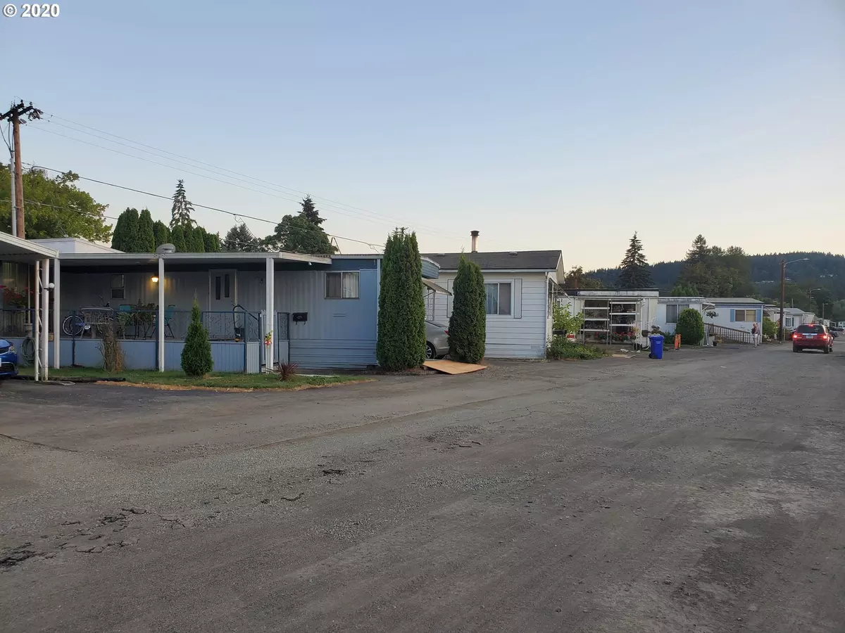 Gladstone, OR 97027,19605 RIVER RD #141